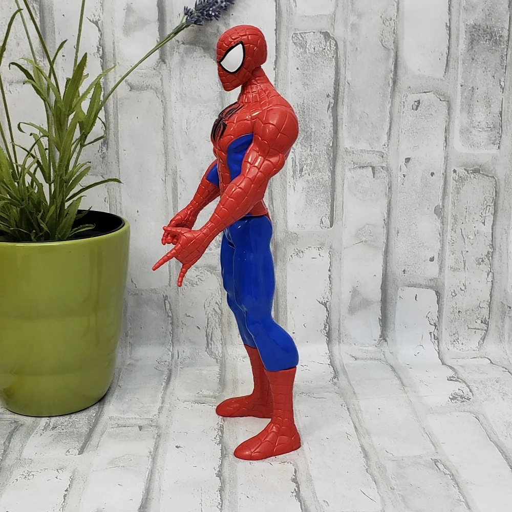2014 Marvel Hasbro Spiderman Action Figure - Picture 3 of 9